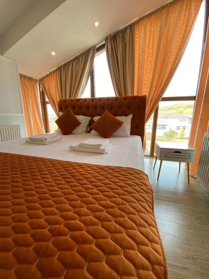 Ami Residence Bucharest Airport&Therme&Parking オトペニ エクステリア 写真