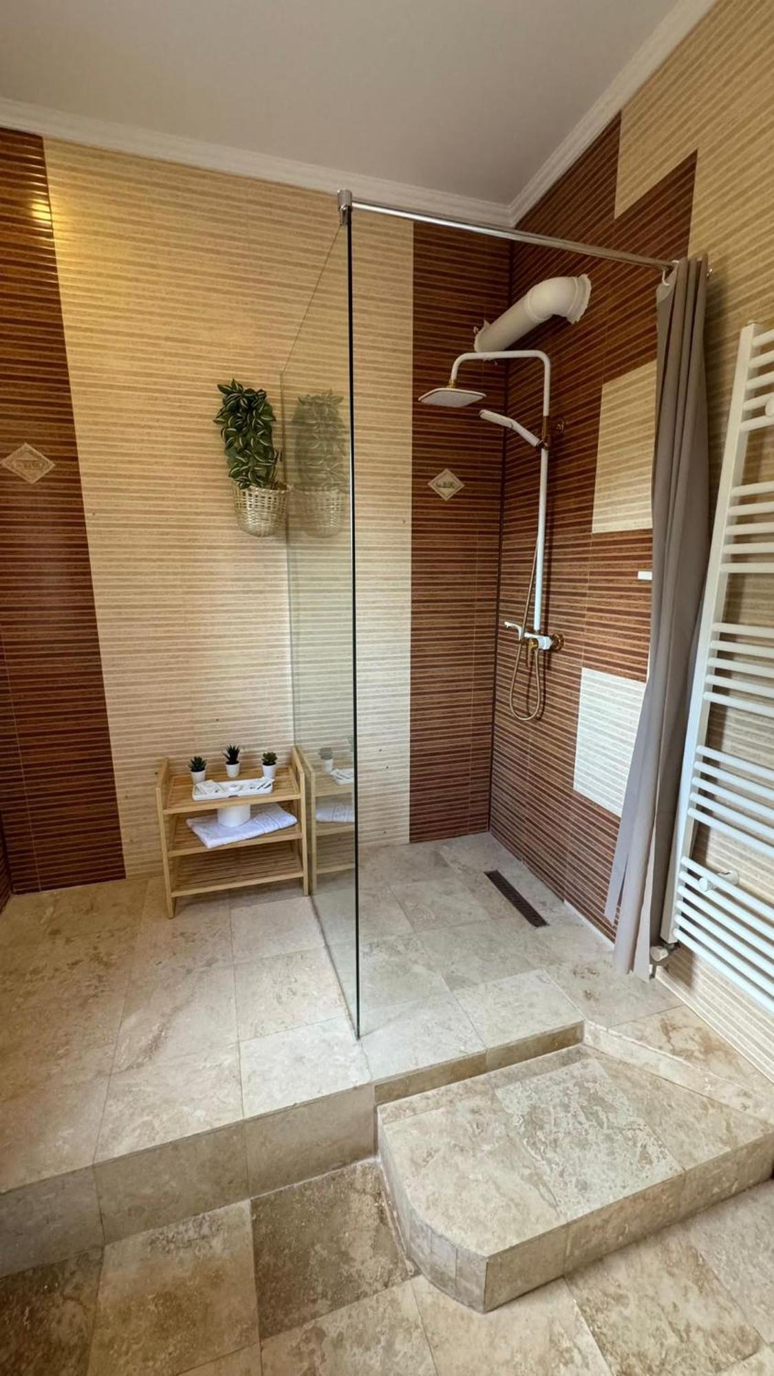 Ami Residence Bucharest Airport&Therme&Parking オトペニ エクステリア 写真